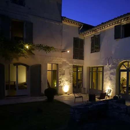 Les D'agmara Bed & Breakfast Arles