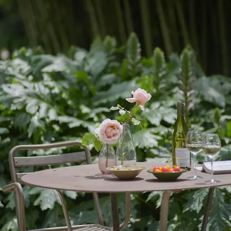 Bed & Breakfast Les D'agmara Arles